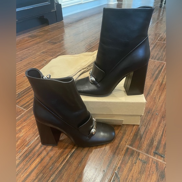 NWT Burberry Brabant black leather boots size EU 39 / 8 - Picture 4 of 11
